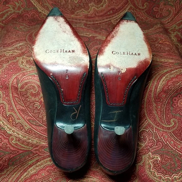 COLE HAAN black kitten heels 7B ⤵️ - Picture 5 of 9